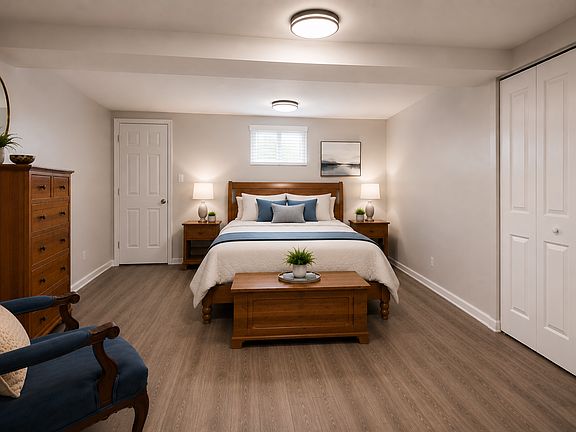 3rd image of 840 N Center St #3