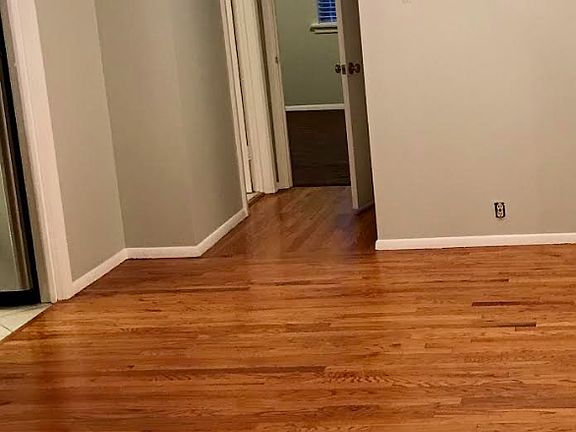 5th image of 4007 Saint Charles Ave
