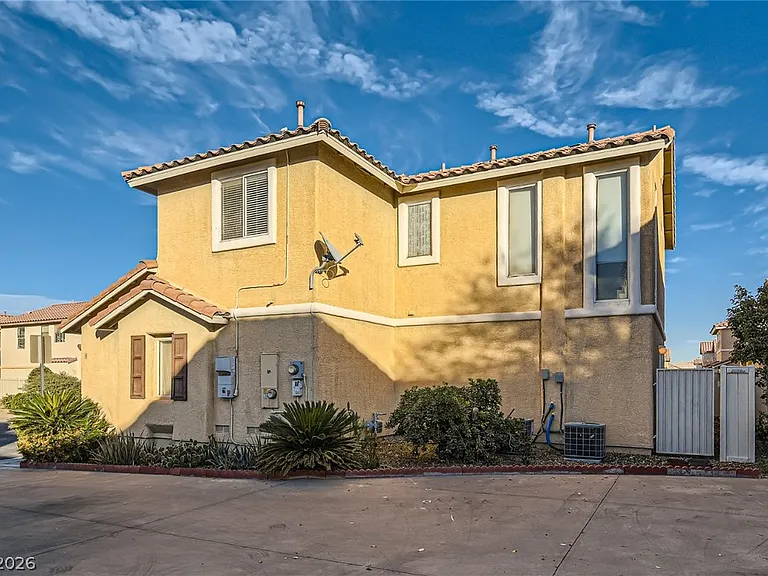 9379 Malaya Garnet Ct — Photo 28