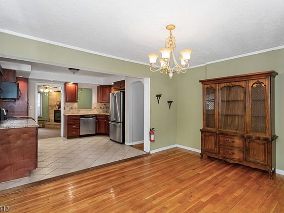 4th image of 10 Wendy Terrace