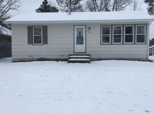 904 SW 4th St, Grand Rapids, MN 55744