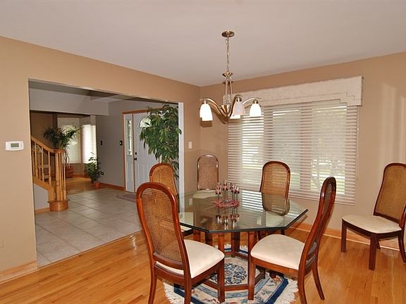 5th image of 19336 Edgebrook Ln
