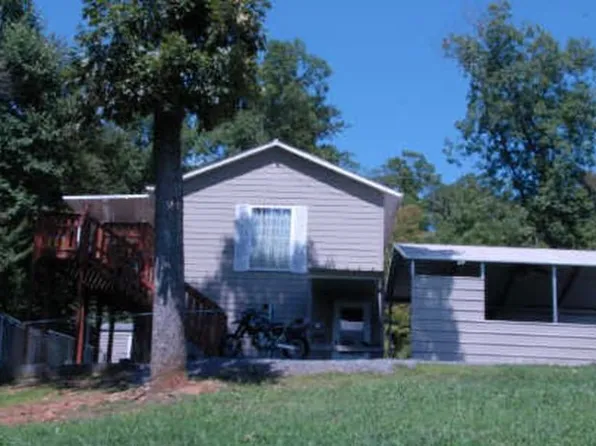 2595 Carter Cove Rd, Warne, NC 28909