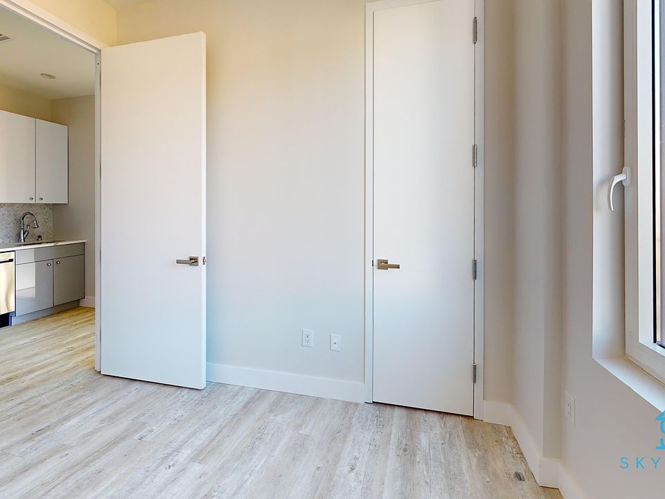 1st image of 948 Bergen St #4D