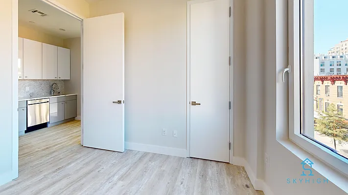 Rented by Skyhigh Realty NYC LLC | media 3