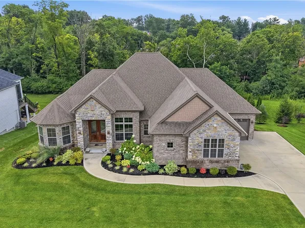 8009 Bennington Dr, West Chester, OH 45241