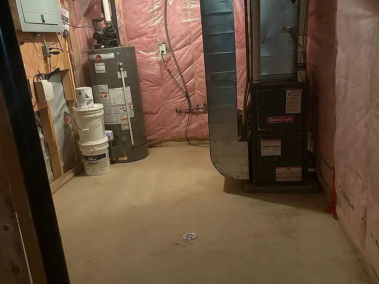 10.5 Dufferin St #16 — Photo 26