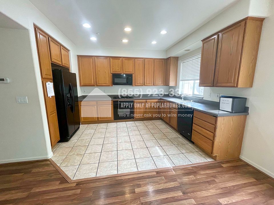 1st image of 319 Casselino Dr