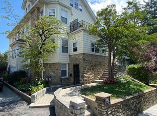 5612 Post Rd, Bronx, NY 10471