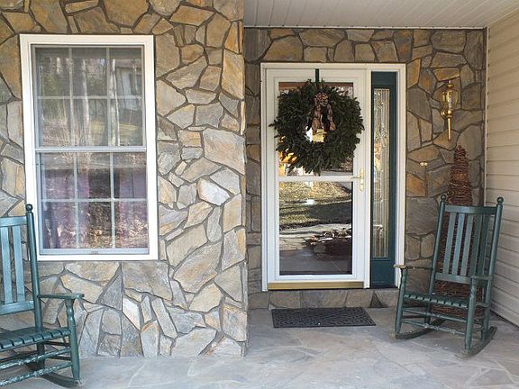2nd image of 222 Country Mountain Ln