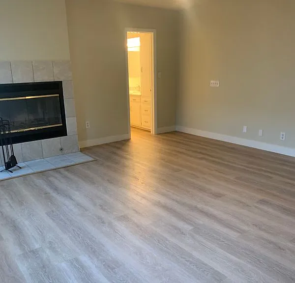 2341 Granada Ave — Photo 17