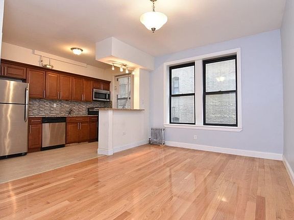 5th image of 611 W 177th St APT 31