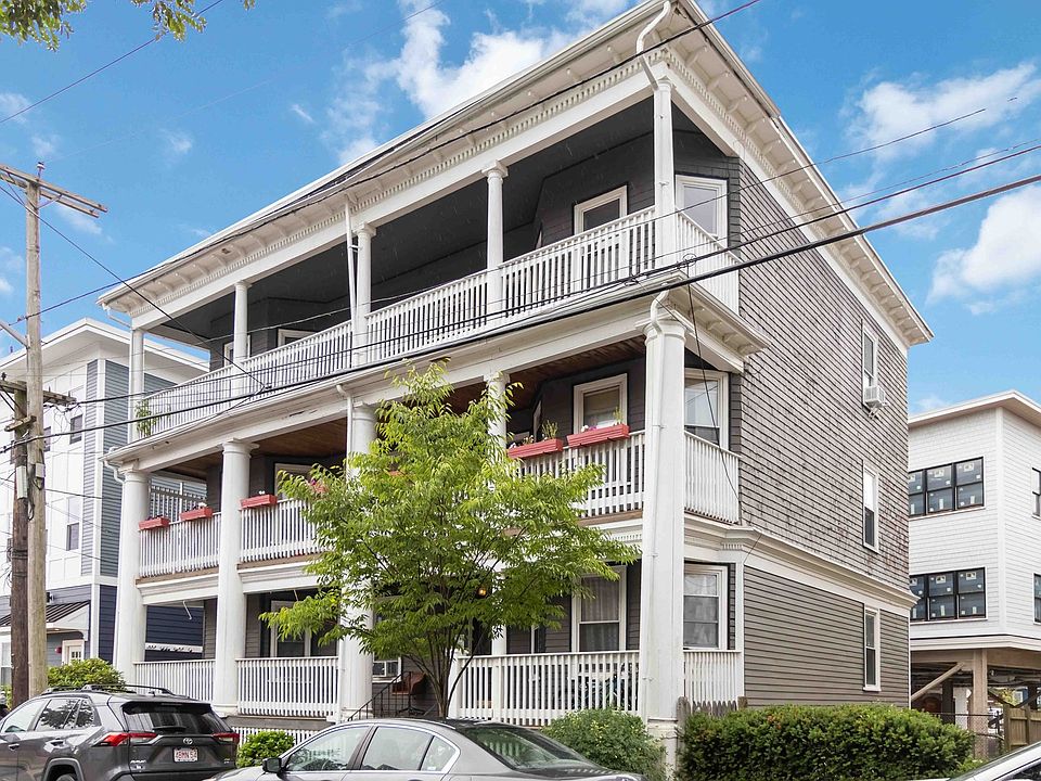 1st image of 10 Beach Rd #1