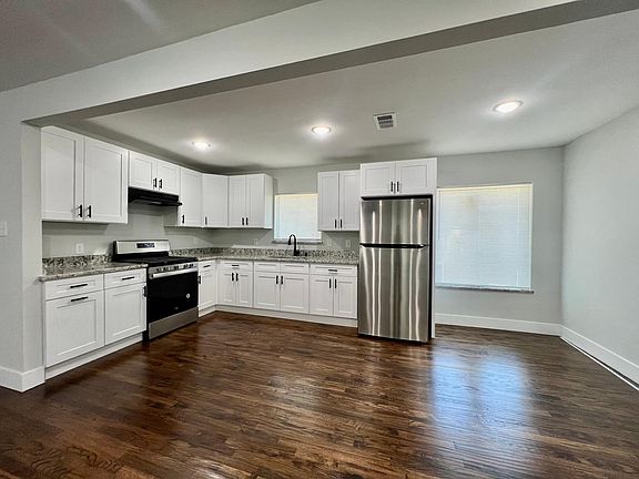 2nd image of 2969 Etta Dr