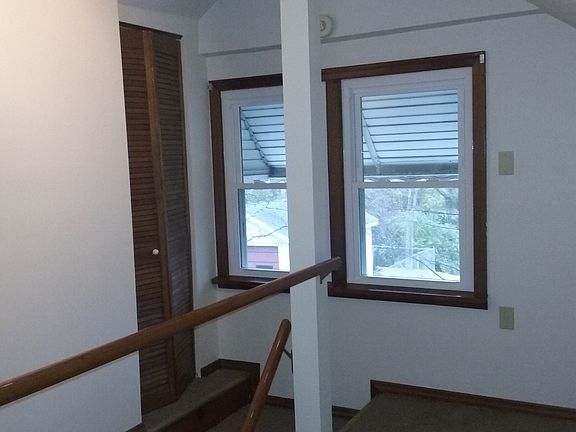 4th image of 43 Lee Ave