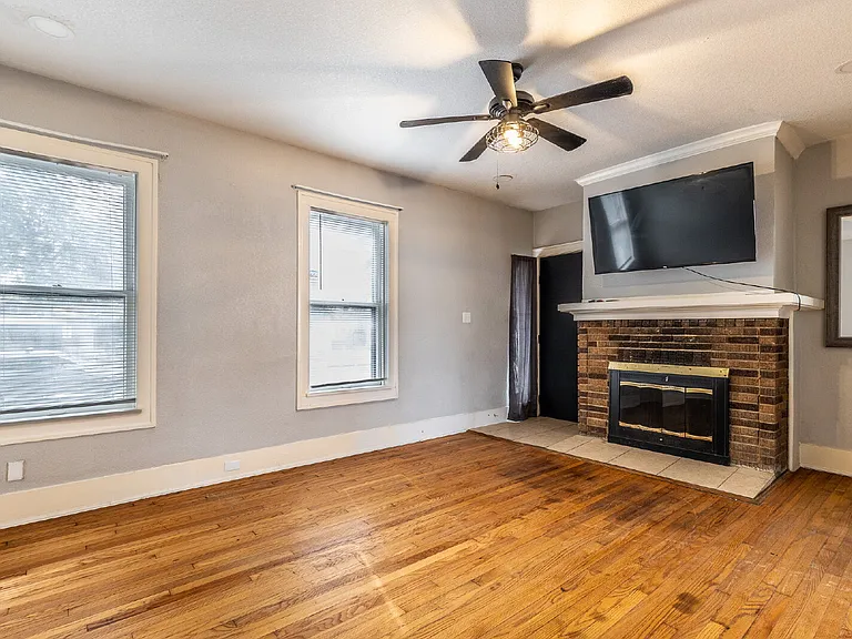 723 E Euclid Ave — Photo 16