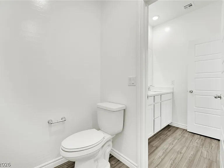 600 N Carriage Hill Dr #1160 — Photo 28