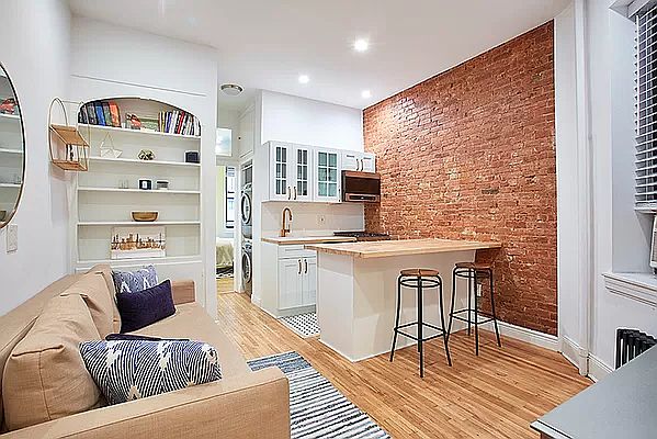 1st image of 330 E 94th St APT 1C