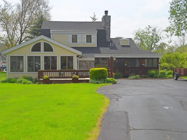 6010 E Island Ave, Syracuse, IN 46567