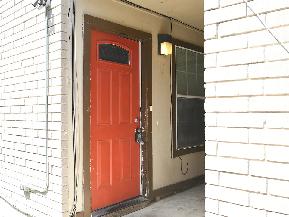 5527 Lochmoor #2