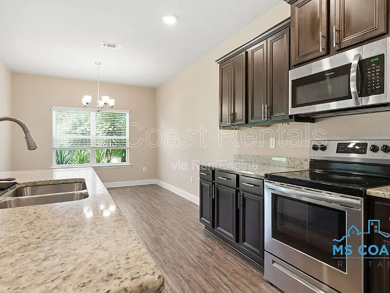 10536 Sweet Bay Dr — Photo 12