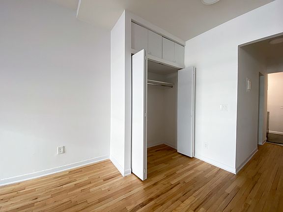 3rd image of 214 E 85th St APT 4B