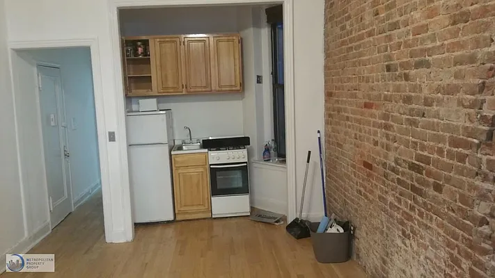 Rented by Metropolitan Property Group | media 9