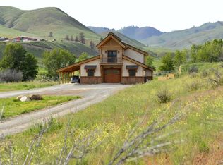 205 Upper Beaver Creek Rd, Twisp, WA 98856