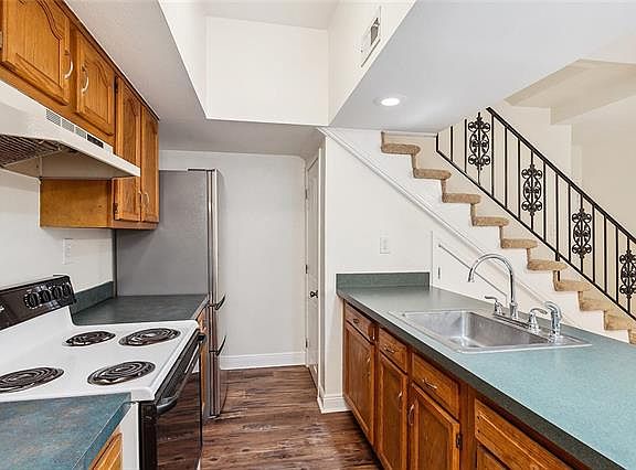 4th image of 523 Saint Philip St APT 2