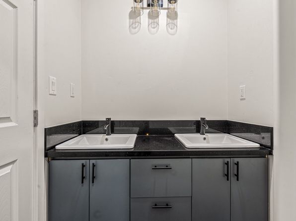 214 Zenith St #3