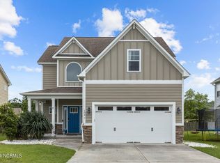 104 Abaco Dr E, Cedar Pt, NC 28584