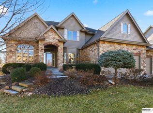 19273 Williams St, Omaha, NE 68130