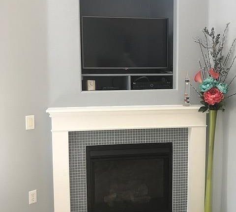 3rd image of 5556 Tares Cir