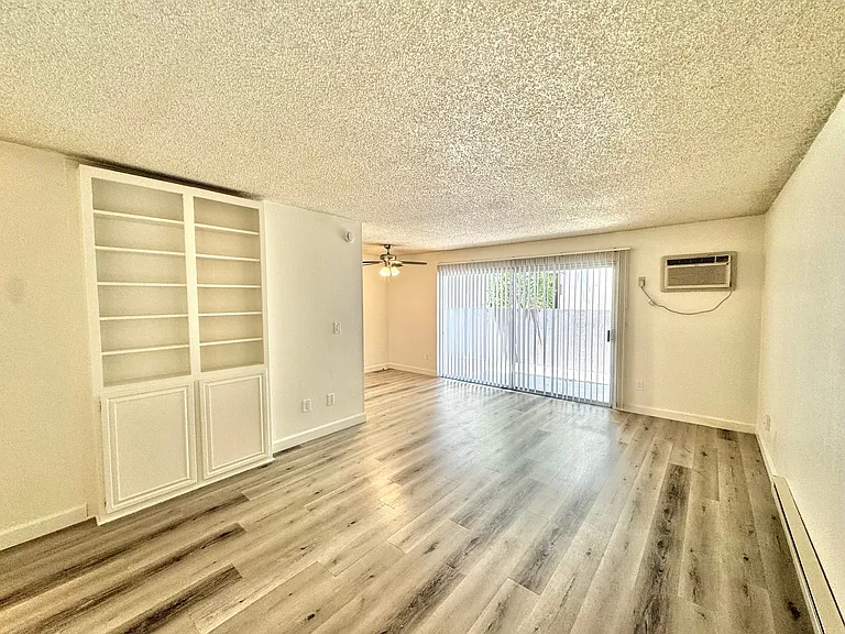 4546 Norwood Street — Photo 2