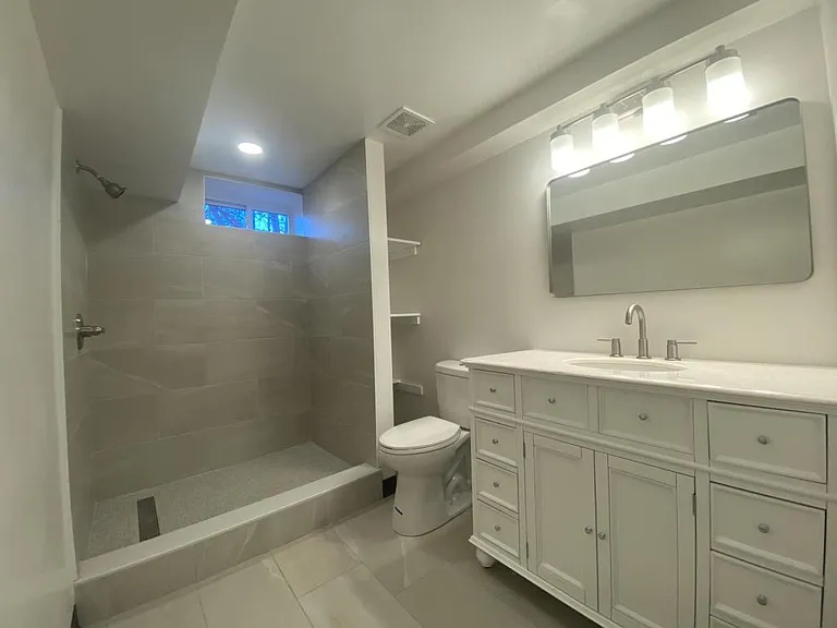 5622 Midwood Ave #1 — Photo 19