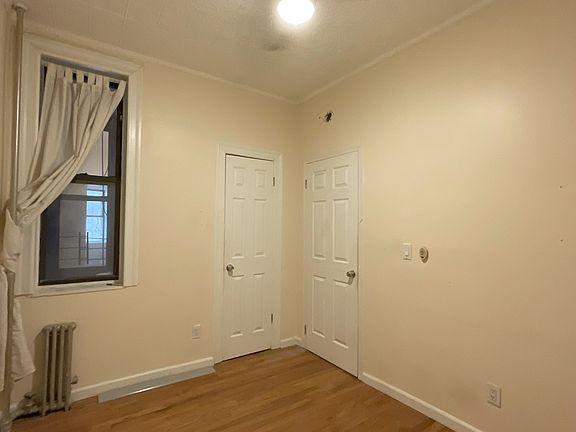 5th image of 621 Park Pl APT 3