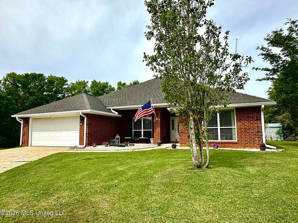 1st image of 3031 Brookwood Dr