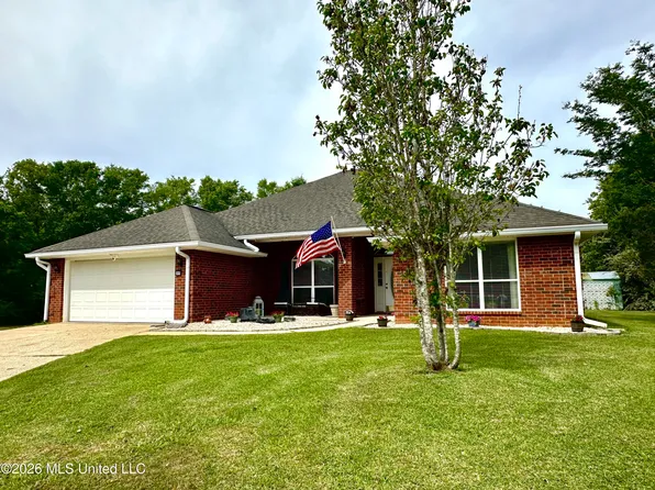 3031 Brookwood Dr, Ocean Springs, MS 39564