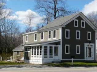 215 Main St, Danville, NH 03819