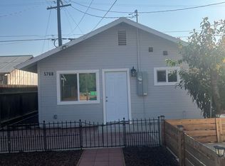 578 N Acacia Ave UNIT B, Reedley, CA 93654