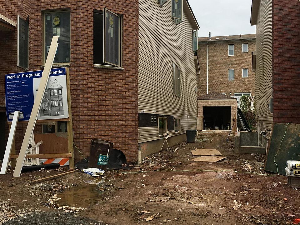 2nd image of 25 Burgher Ave