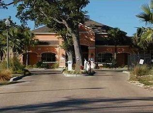 2252 Beach Dr, Gulfport, MS 39507