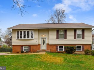 916 Allan Rd, Rockville, MD 20850