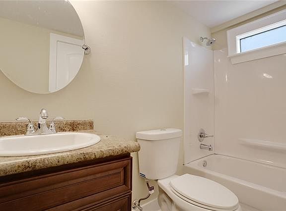 4th image of 4400 Canal St Unit B