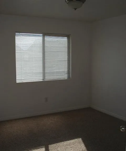 790 N 2720 E #34 — Photo 3
