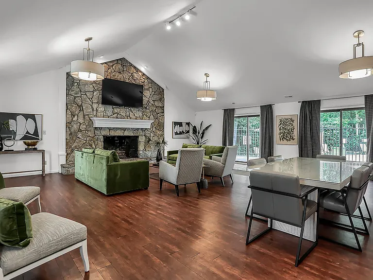 Polo Run Apartments — Photo 49
