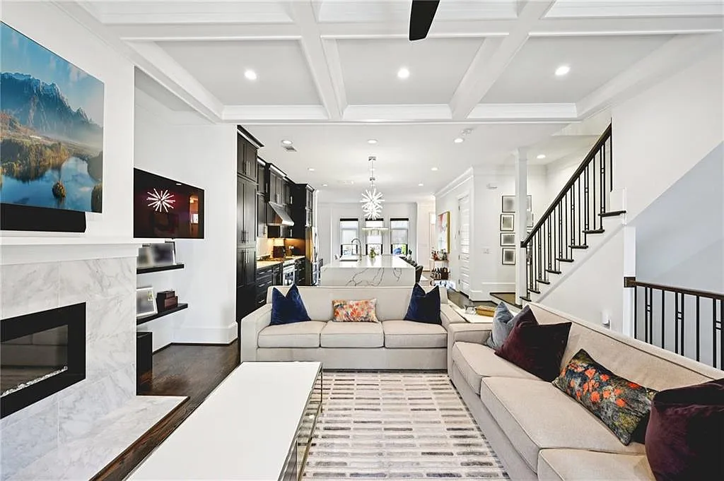 5 bed, 3.5 bath, 3046 sqft, $5,500 — Photo 4