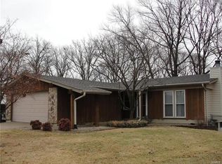 1104 Belleau Lake Dr, O'Fallon, MO