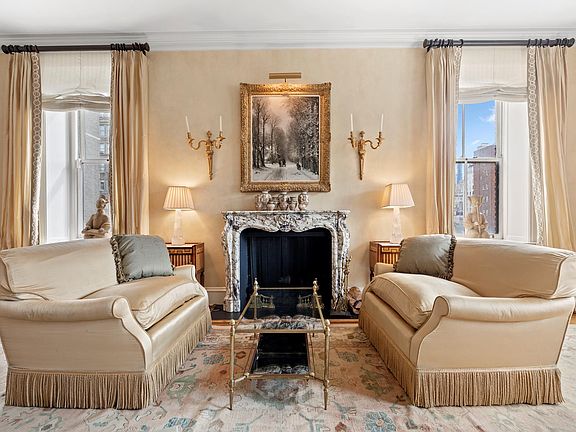 2nd image of 812 Park Ave