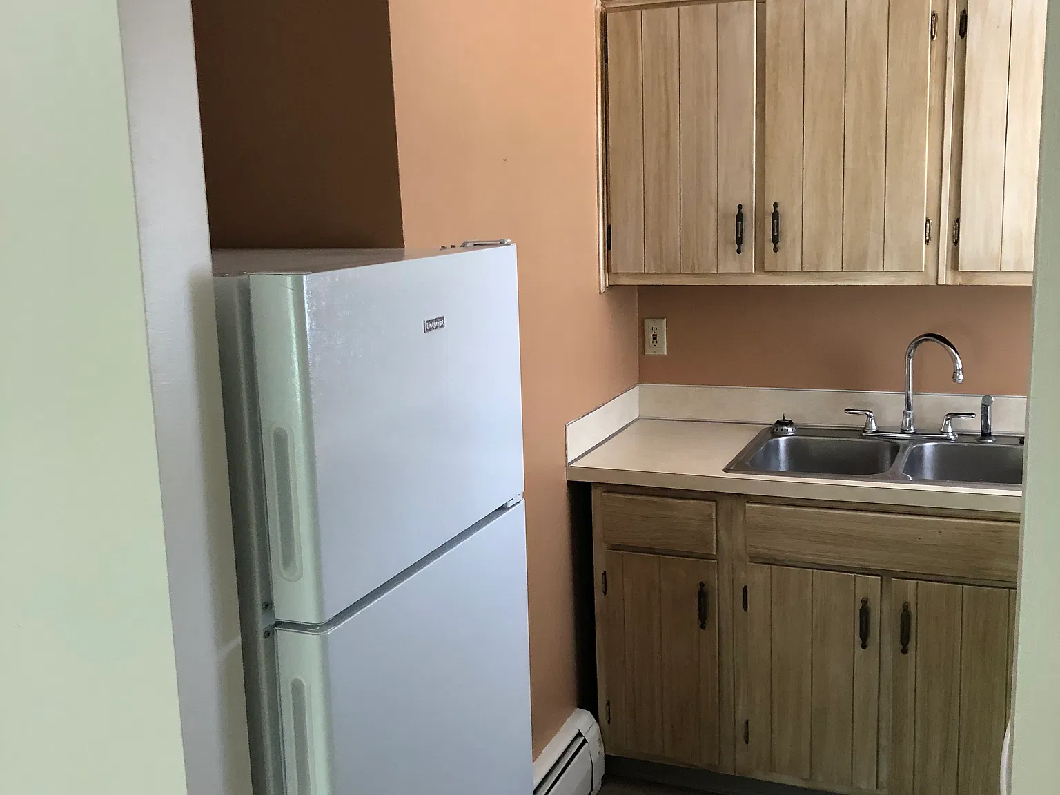 1 bed, 800 sqft, $1,200 — Photo 4